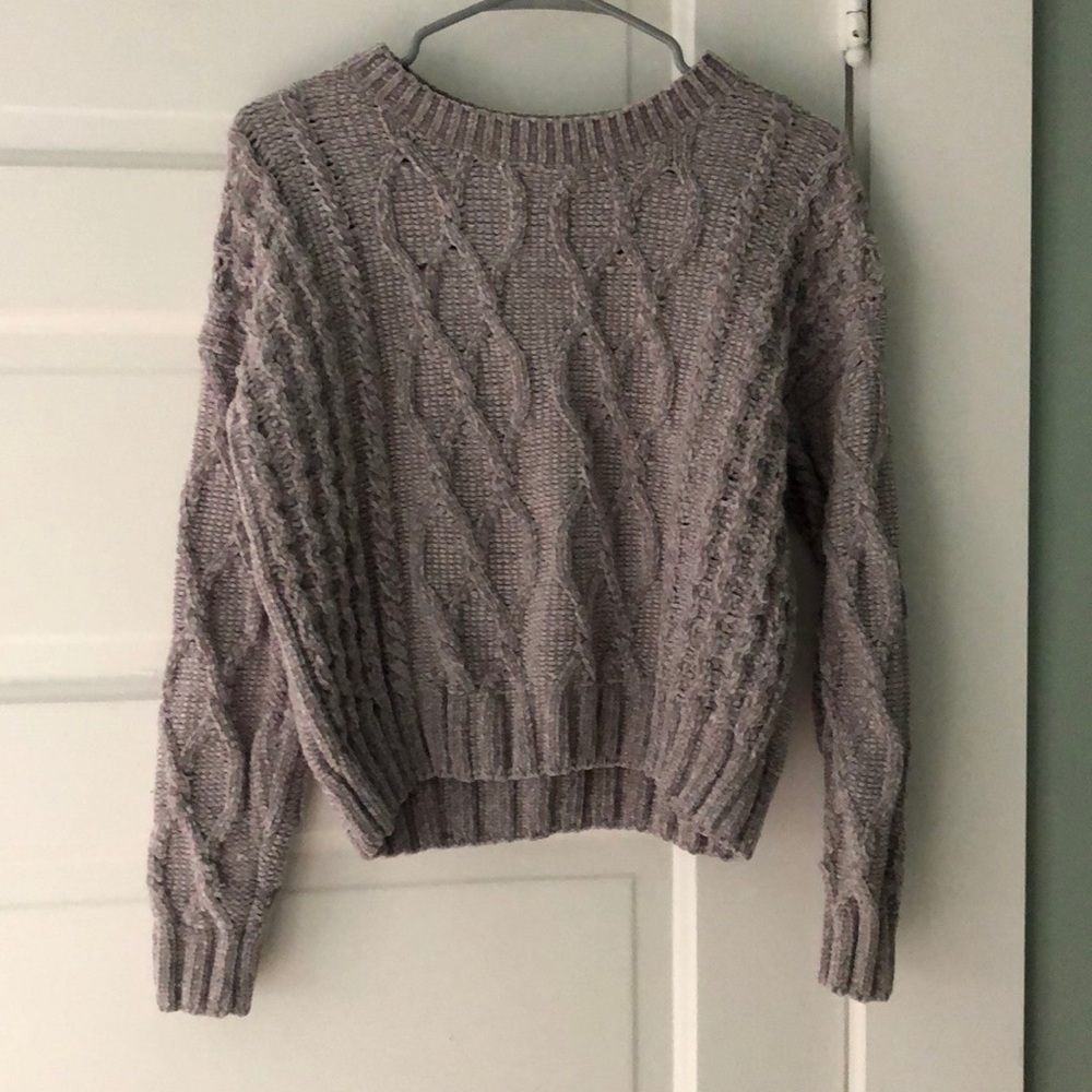 Soft grey chunky sweater🐻